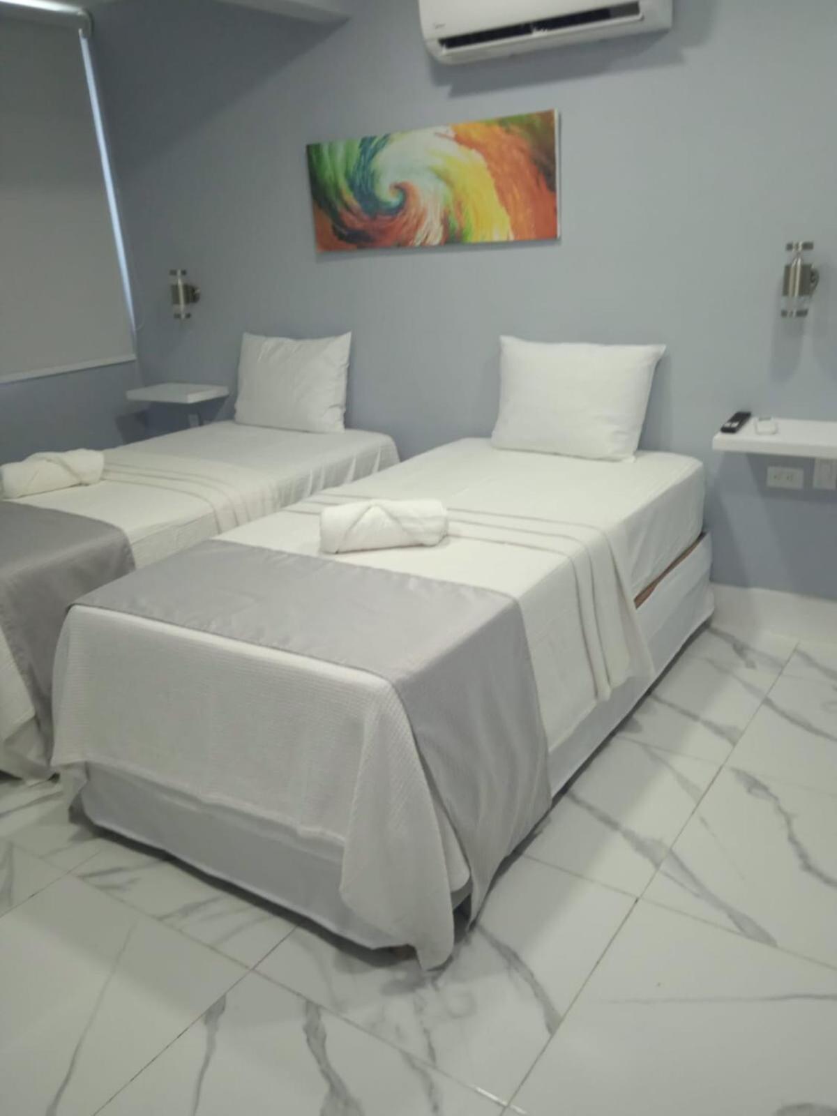 Bed & Breakfast Majestic Blue Bay Of - Up To 14 Pax
