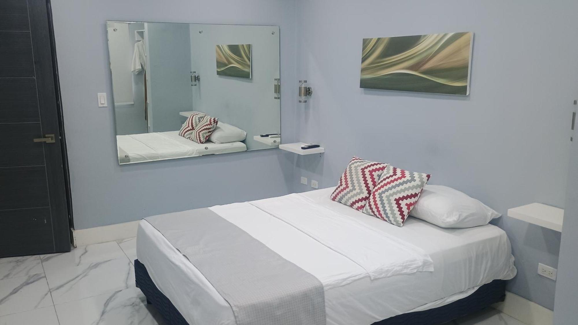 Majestic Blue Bay Of - Up To 14 Pax Bed & Breakfast Cancun