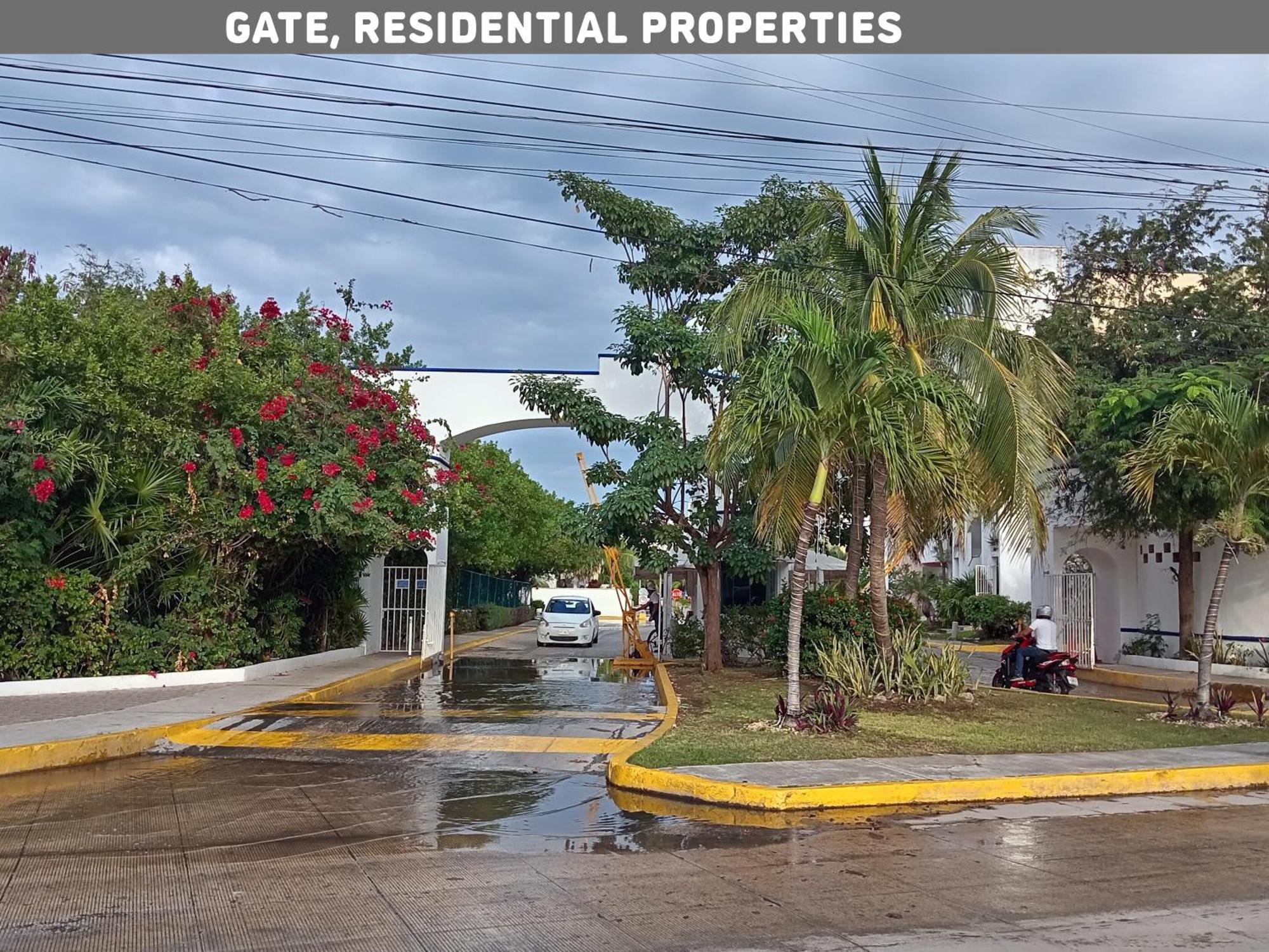 Majestic Blue Bay Of - Up To 14 Pax Bed & Breakfast